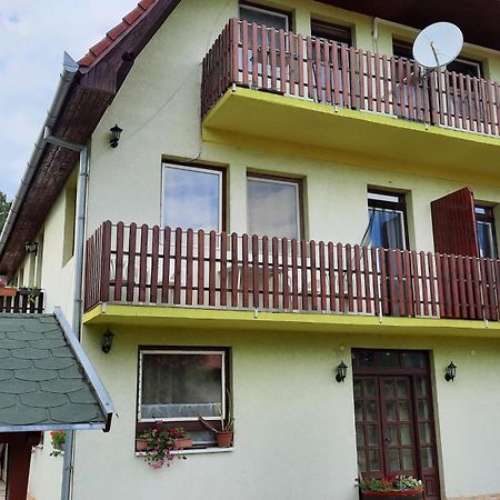 Apartmanhaz Balatonfenyves Leilighet Eksteriør bilde