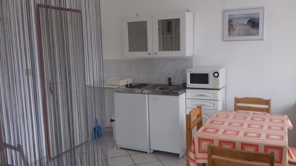 Apartmanhaz Balatonfenyves Leilighet Eksteriør bilde